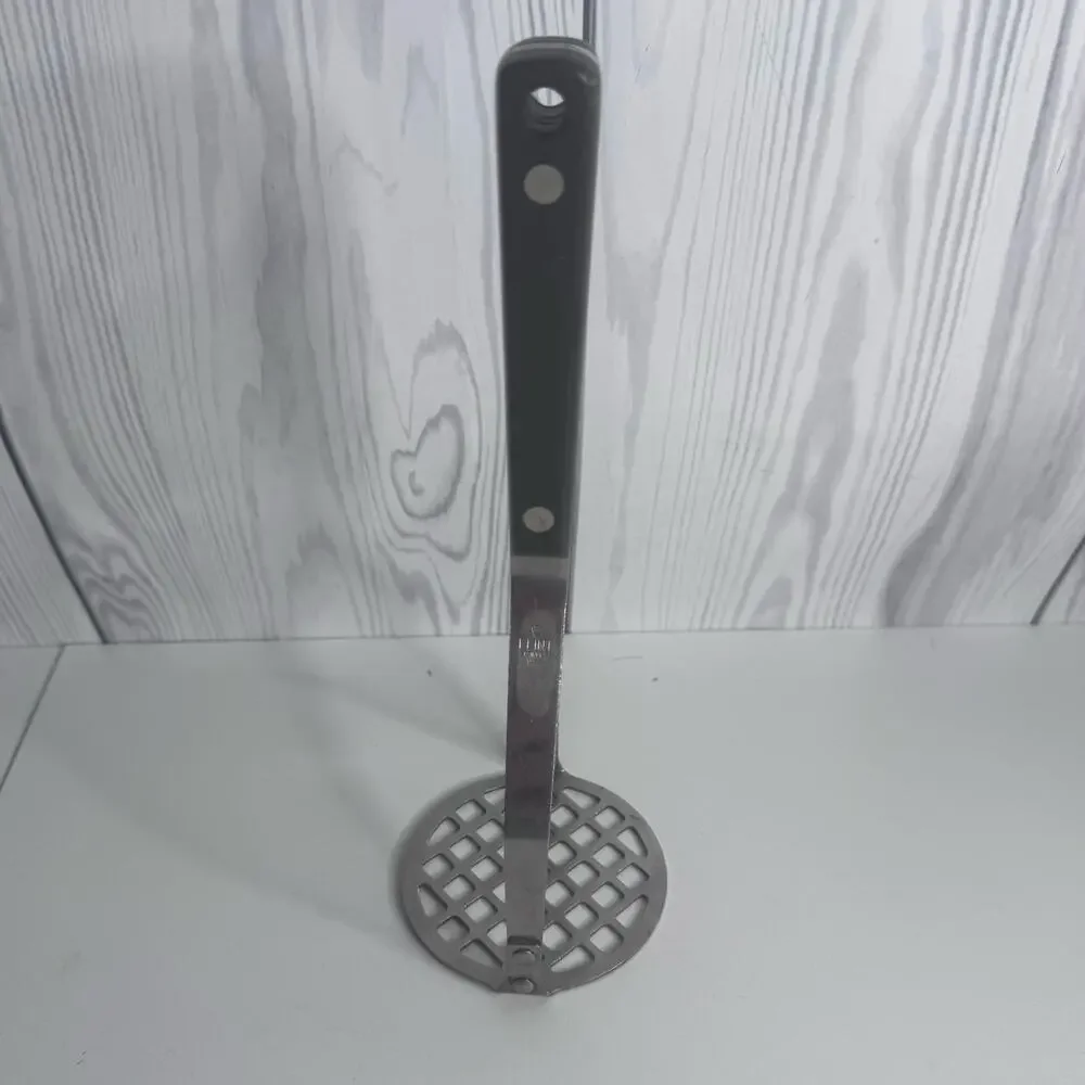 Vtg Flint Arrowhead Stainless Steel Potato Masher Vegetables w Dark Handle USA